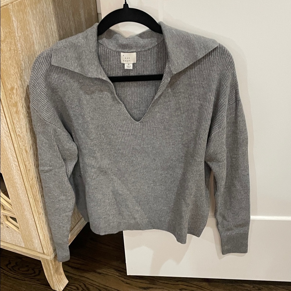a new day Women's V-Neck Sweater in Gray